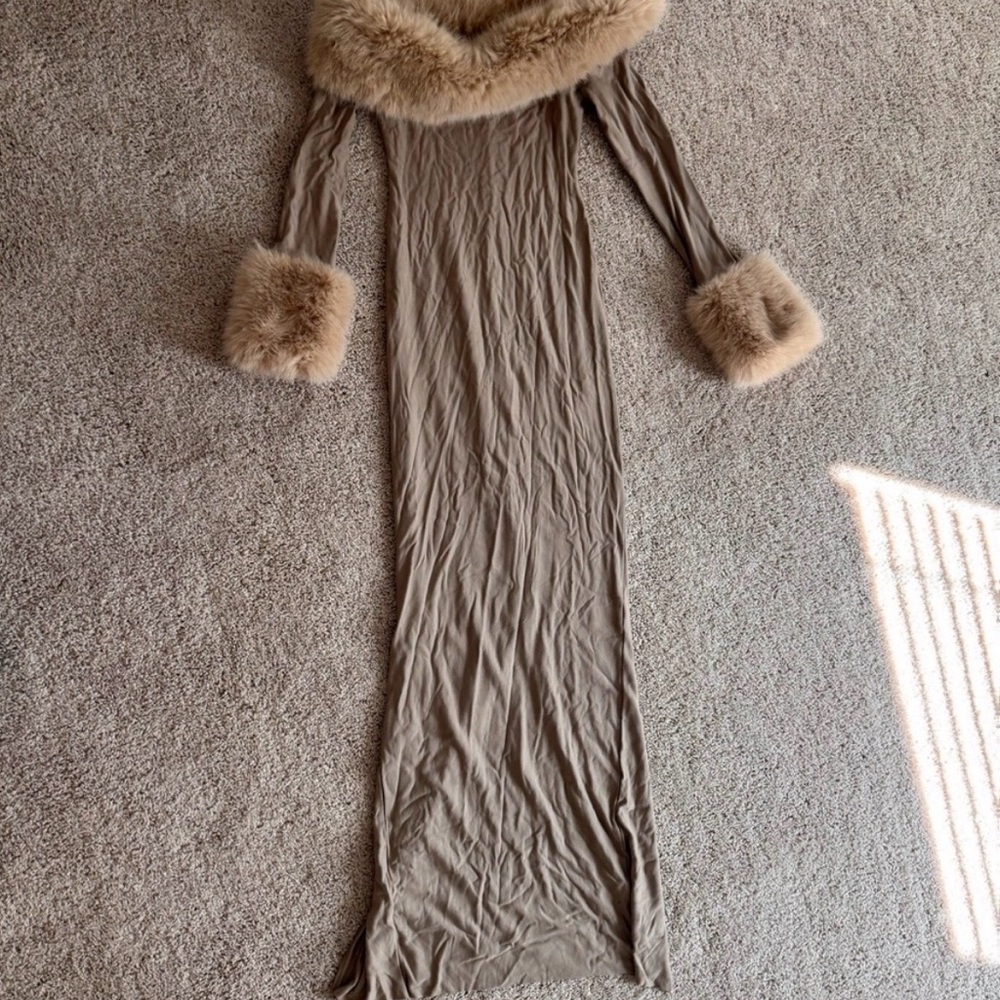 Selkie Beige Maxi Dress with Faux Fur Trim - Picture 2 of 2